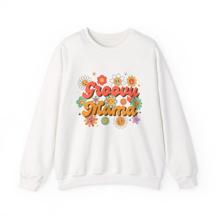 Retro Groovy Mama Sweatshirt avec design floral coloré, parfait pour un cadeau confortable et stylé pour les mamans.